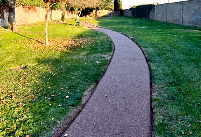 How Can Recycled Rubber Surfacing Improve Community Walking Trails?