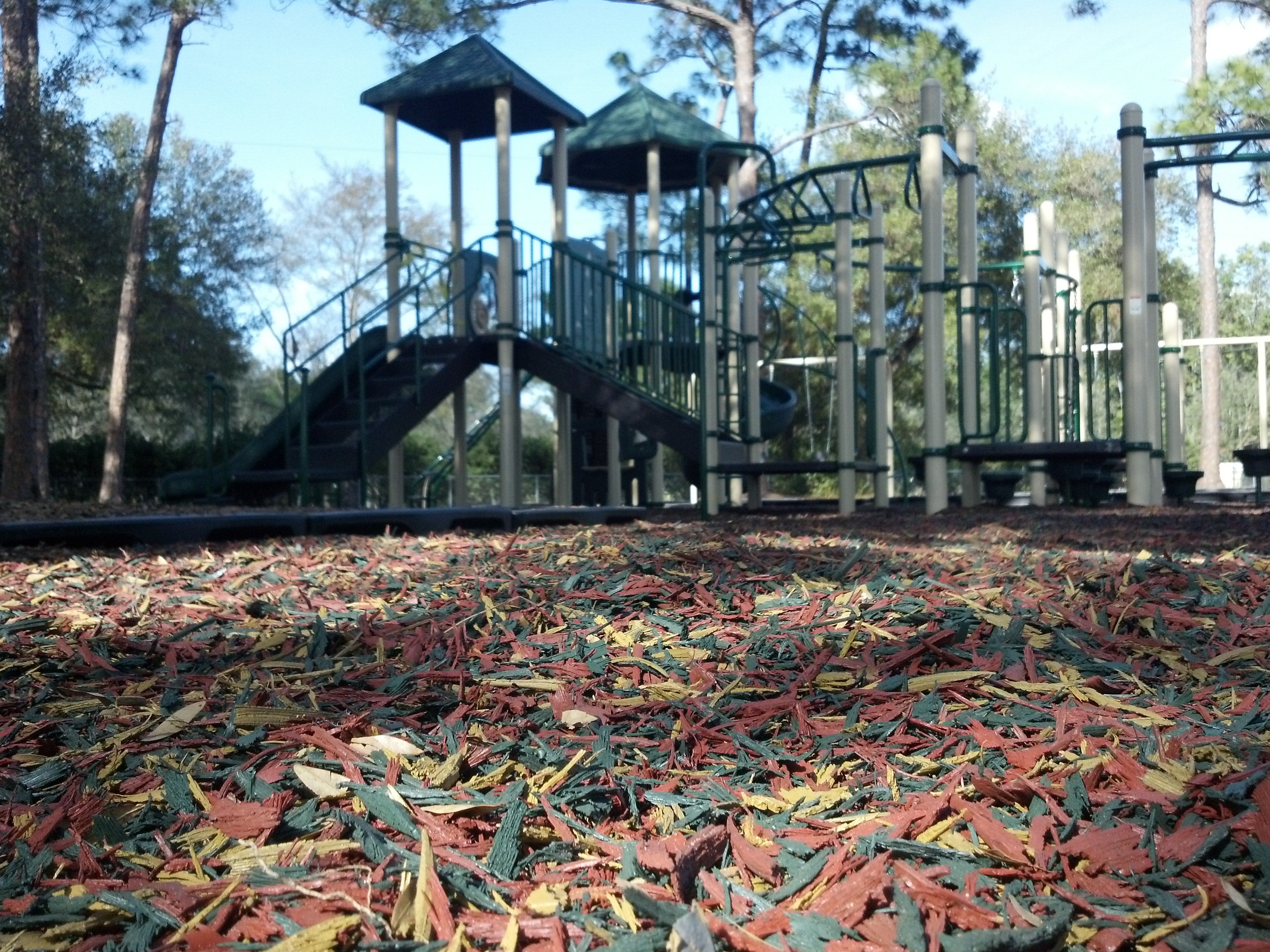 Rubber Mulch_Loose Fill_Rainbow Mix on Park Playground-1